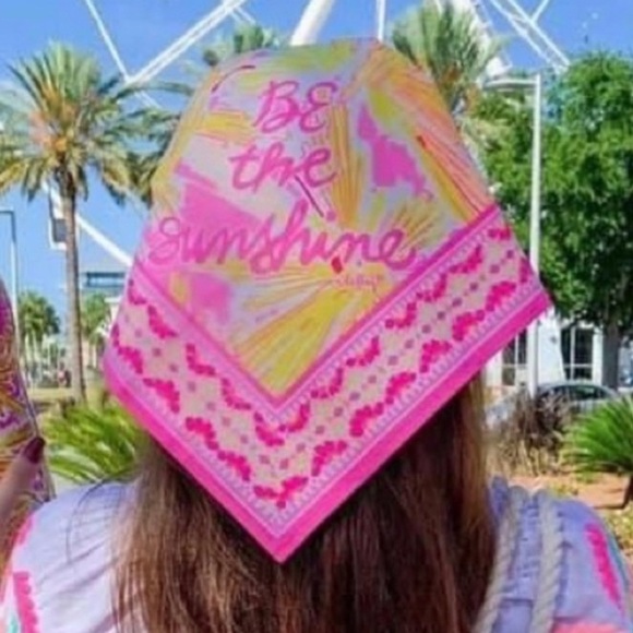 Lilly Pulitzer Accessories - Lilly Pulitzer Scarf Be the Sunshine ☀️ new